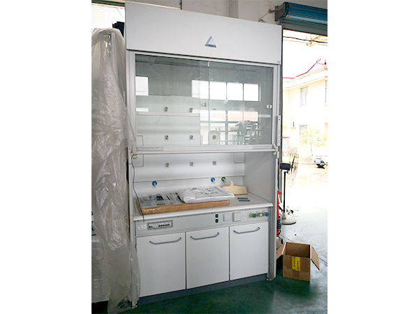 全鋼通風柜柜,實驗室通風柜,實驗室的通風柜