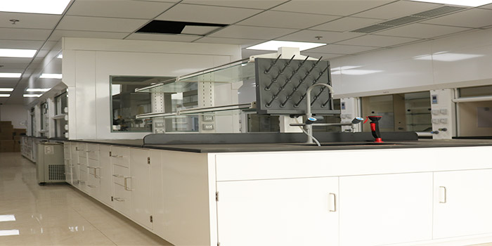 選擇實驗室設備通風柜要關注什么？